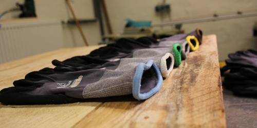 Montagehandschuhe